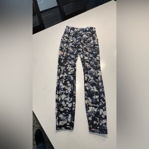 Lululemon Wunder Under Hi-Rise Tight 28" Spring Bloom Multi size 4